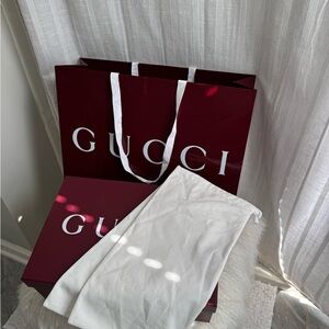 Gucci Burgundy and White Shopping Bag, men’s shoebox, 2 dust bags.